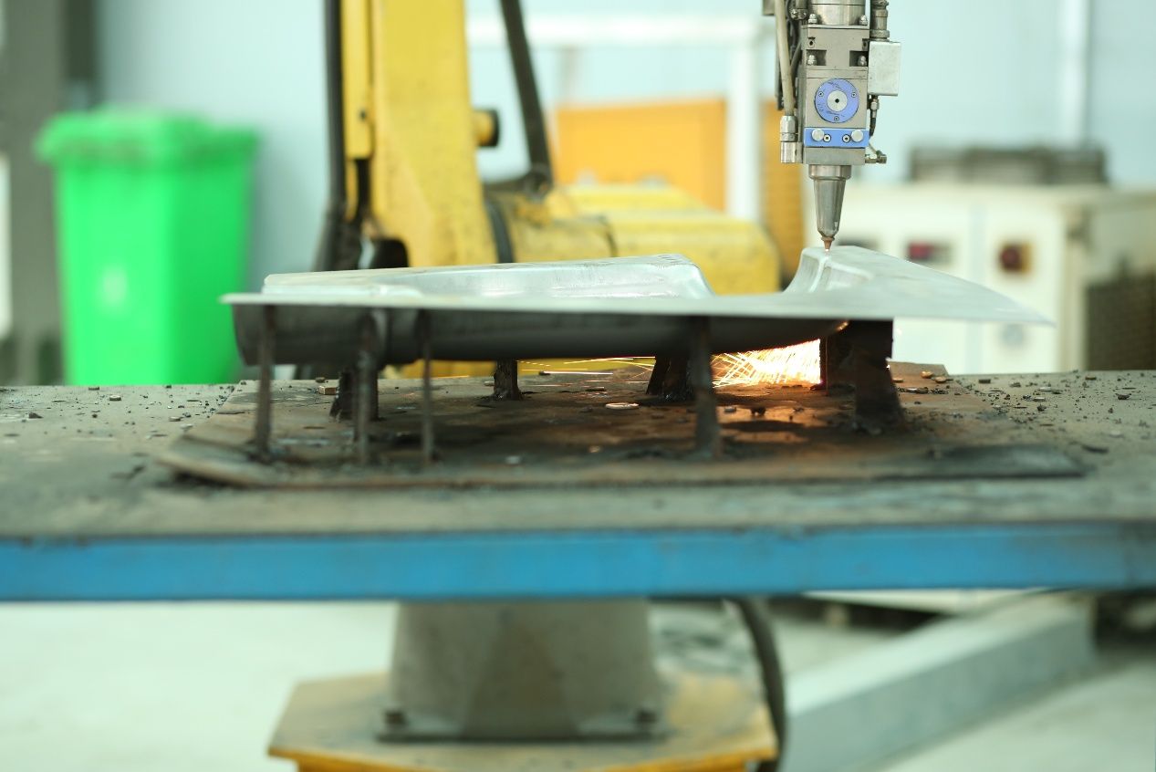 سیستم تغذیه خودکار Debabrother دستیابی به انتقال کارآمد و دقیق